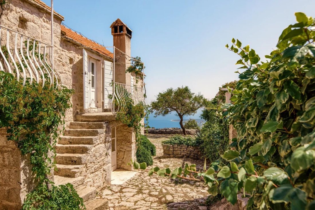 Villa in Humac, Split-Dalmatia County, Croatia 1 - 15609375
