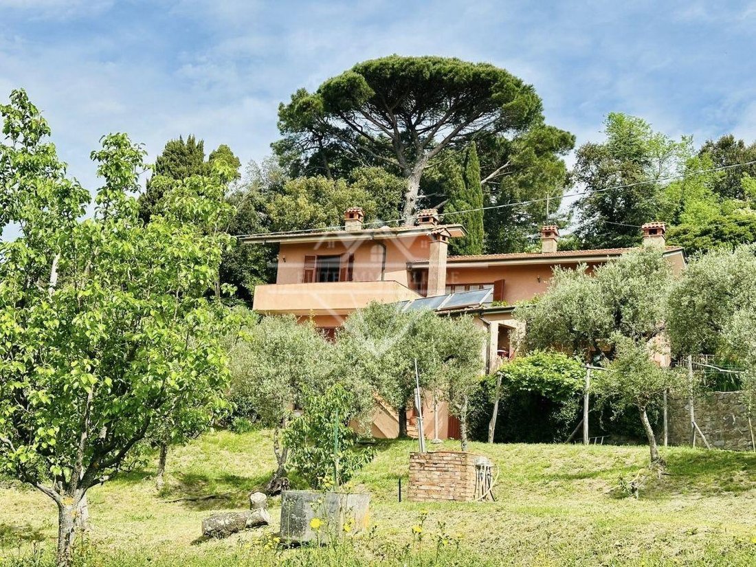 Villa in Fosdinovo, Tuscany, Italy 2 - 15608375