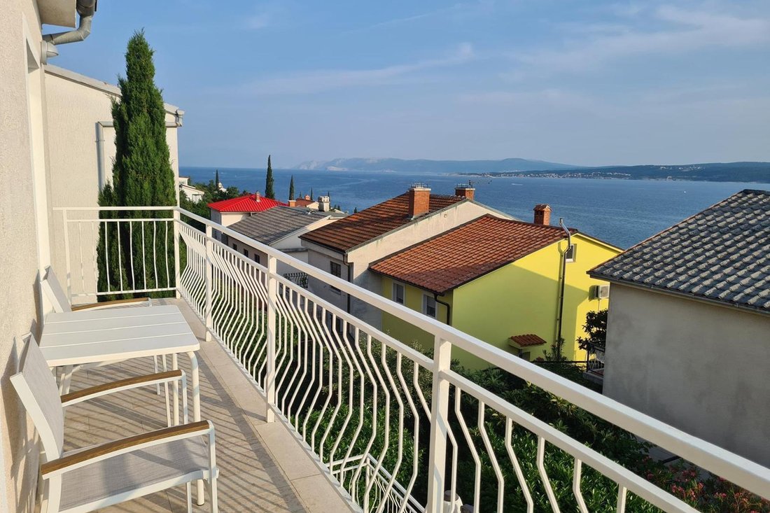 Villa in Grad Crikvenica, Primorje-Gorski Kotar County, Croatia 3 - 15609351
