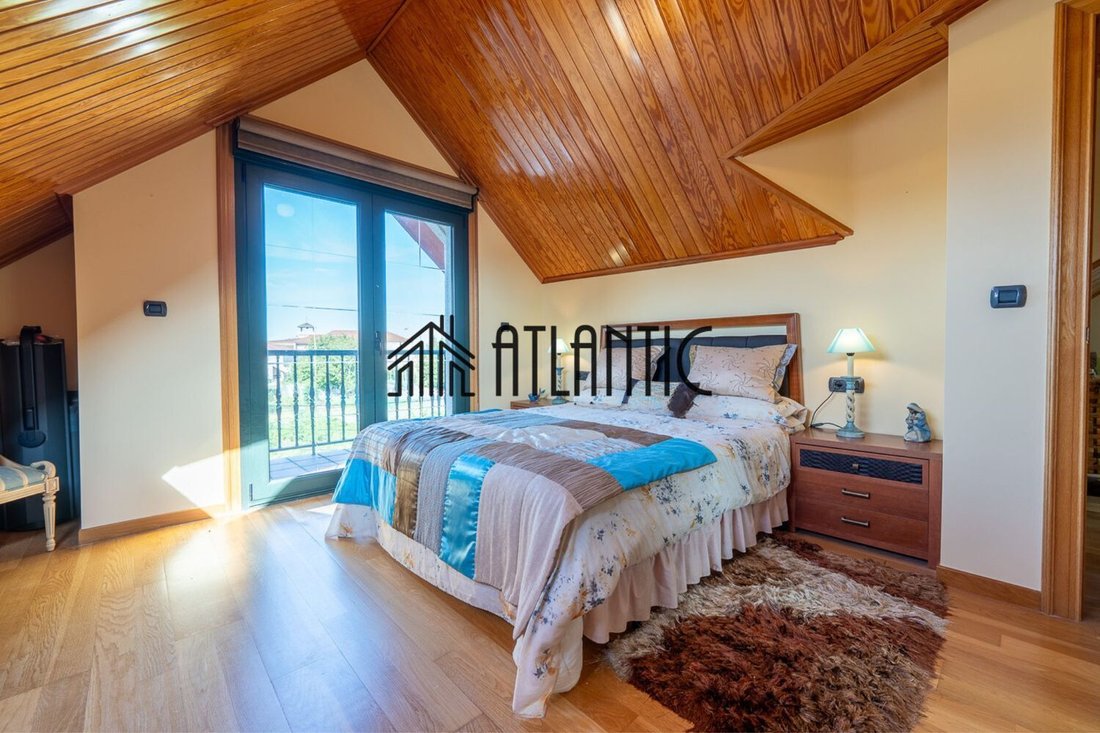 Villa in Alcabre, Vigo, Spain 2 - 15608145