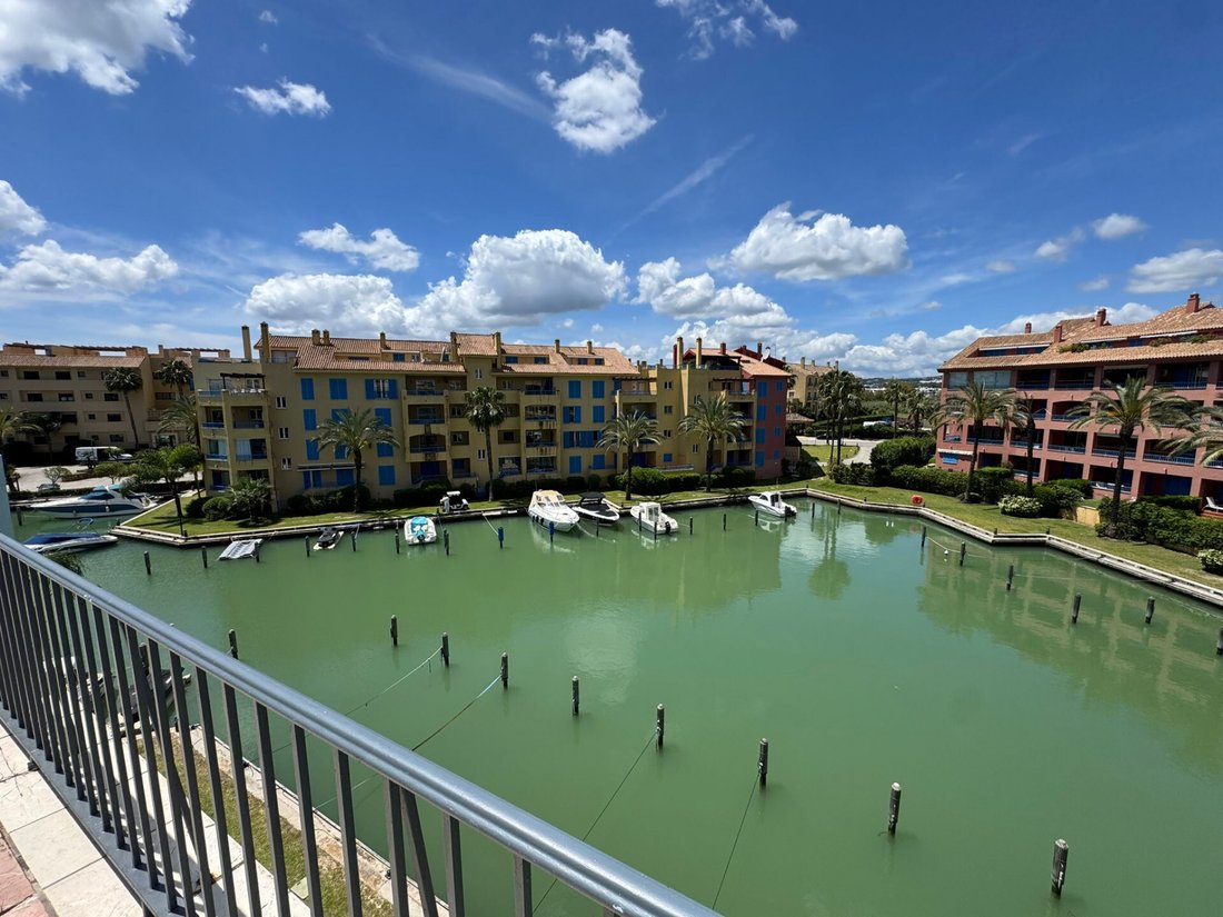 Penthouse in Sotogrande, San Roque, Andalusia 1 - 15606128