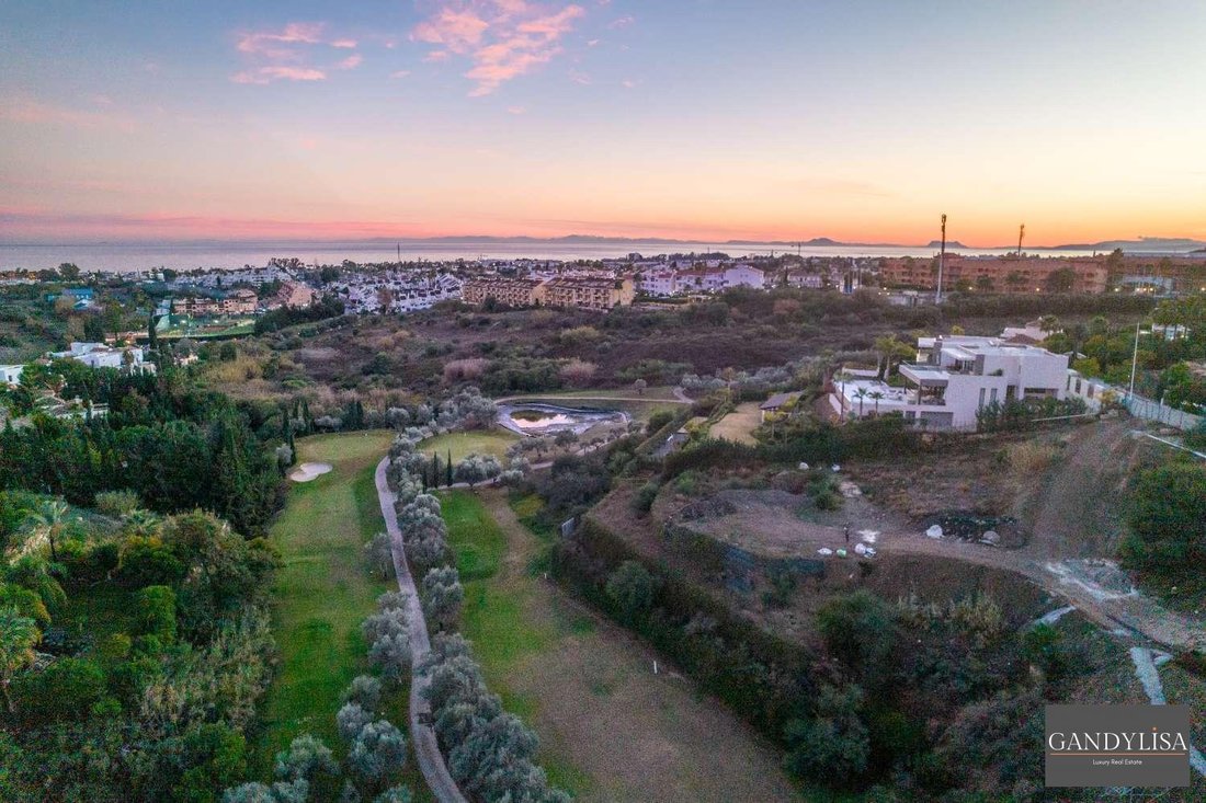 Land in Benahavis, Andalusia, Spain 2 - 15287067