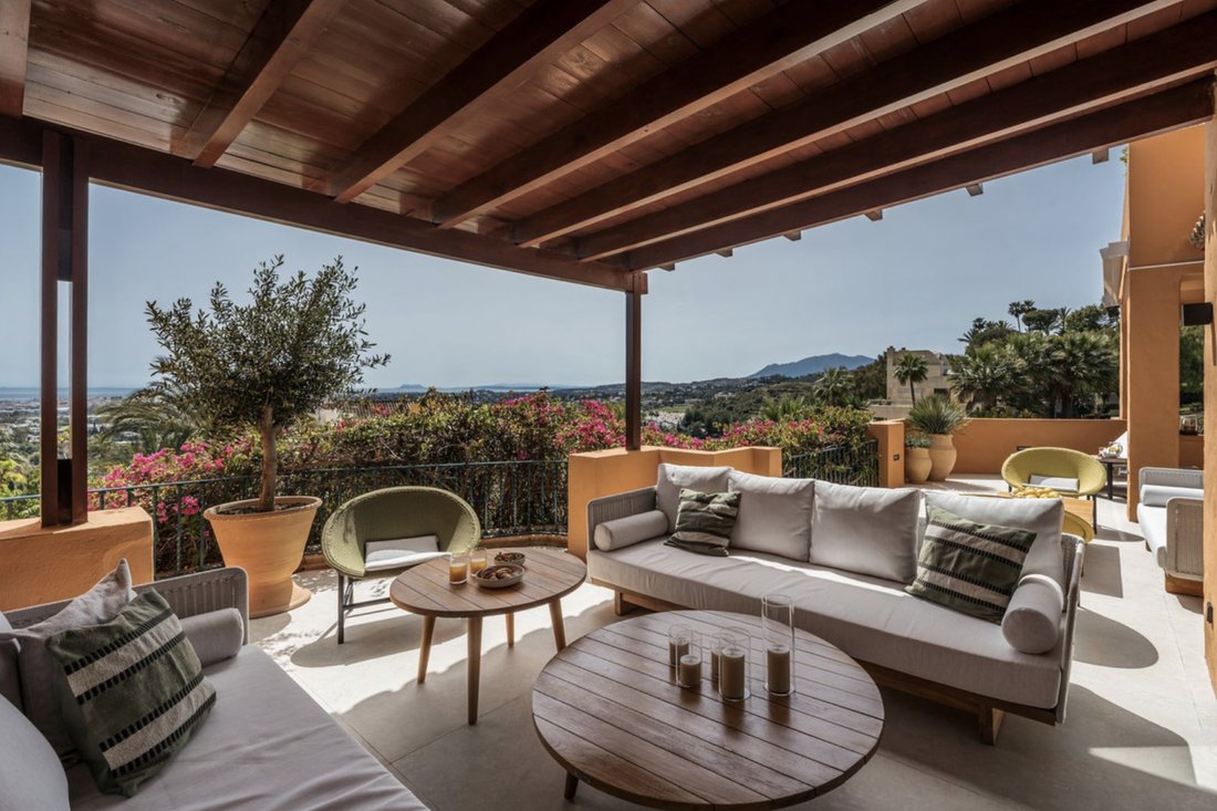 Apartment in Nueva Andalucia, Marbella, Spain 3 - 15611074