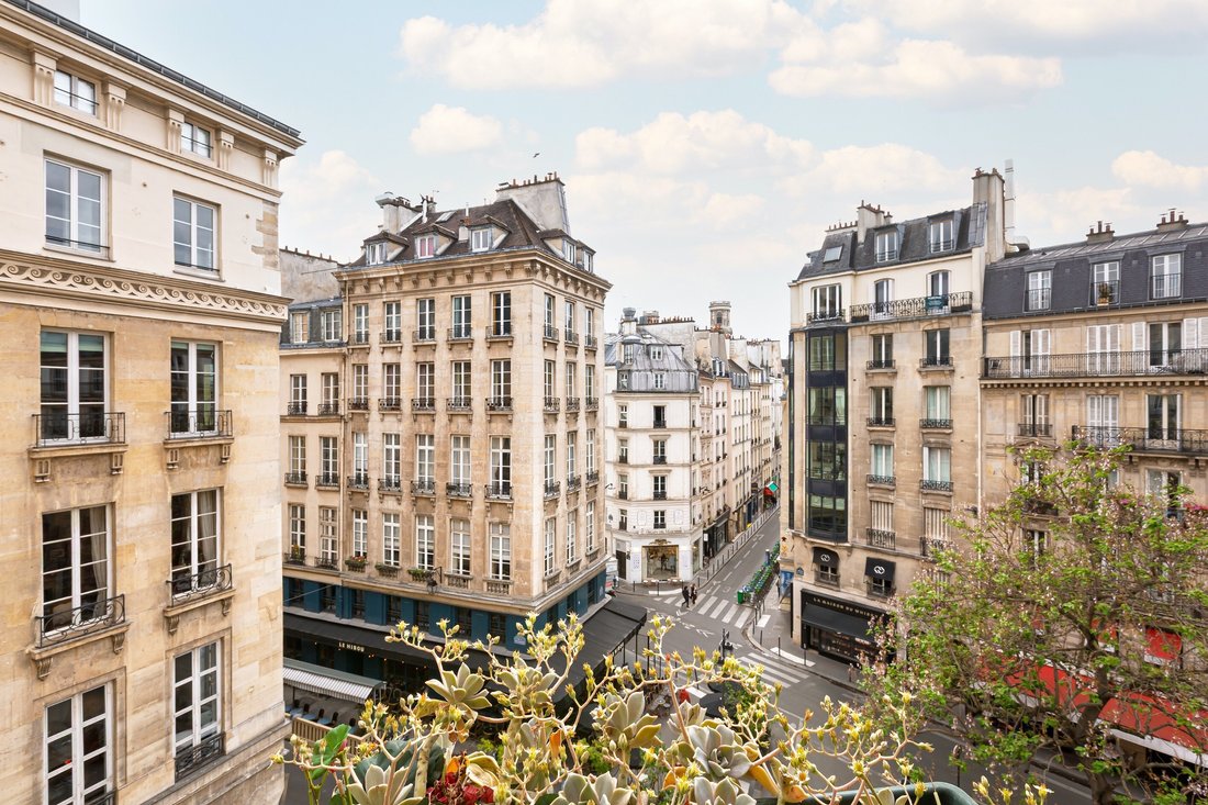 Apartment in Odéon, Paris 6e Arrondissement, Paris 4 - 15610037