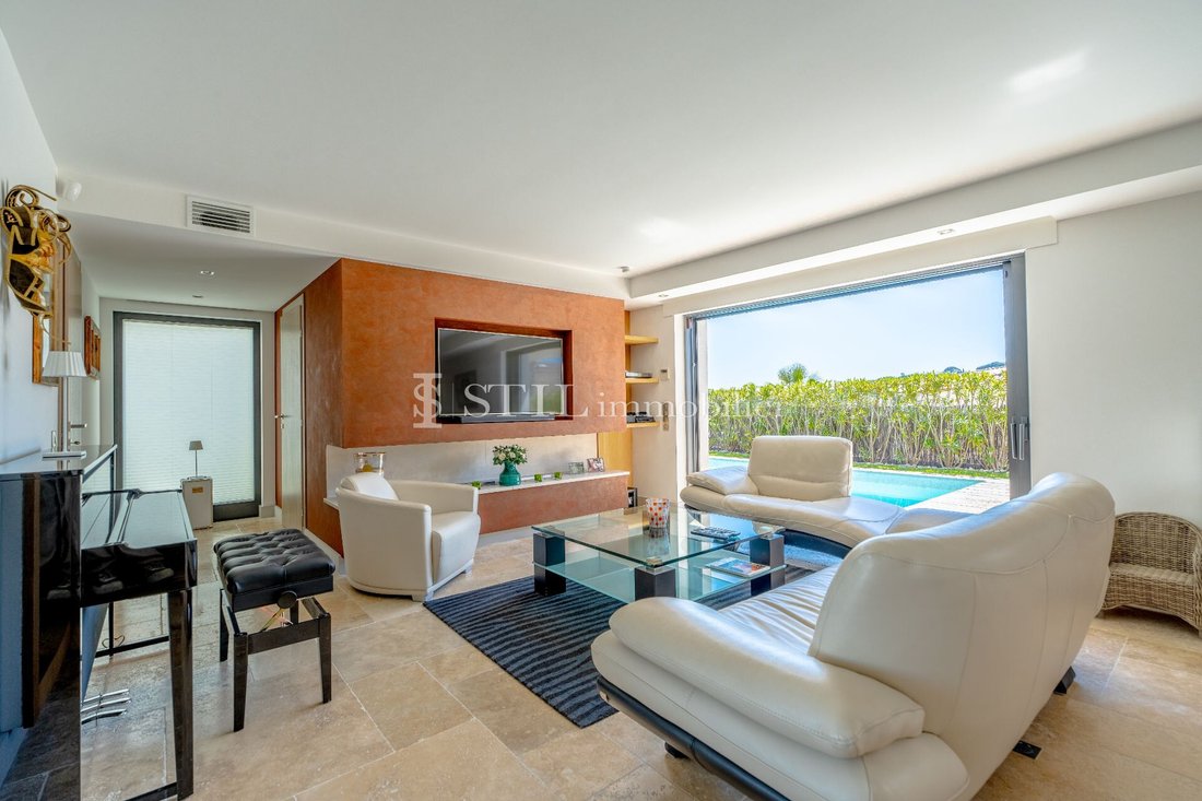Villa in Ville-Les Saquedes-Le Bouillonnet, Sainte-Maxime, France 4 - 15613131