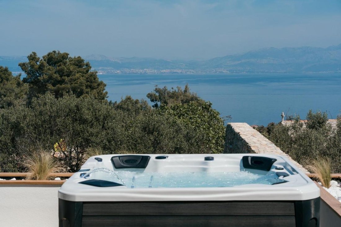 Villa in Necujam, Split-Dalmatia County, Croatia 2 - 15606343