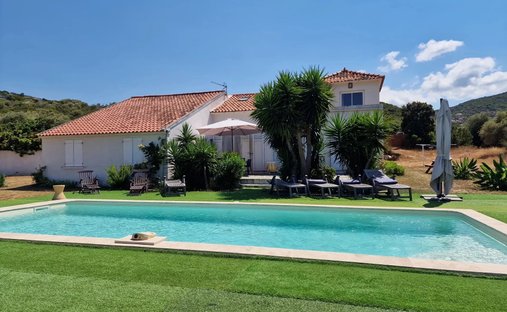 Villa in Saint-Florent, Corsica, France 1