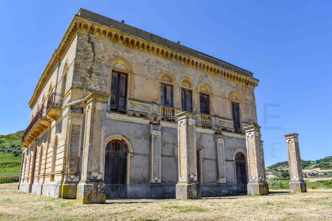 Villa in Nicosia, Sicily, Italy 3 - 15617128