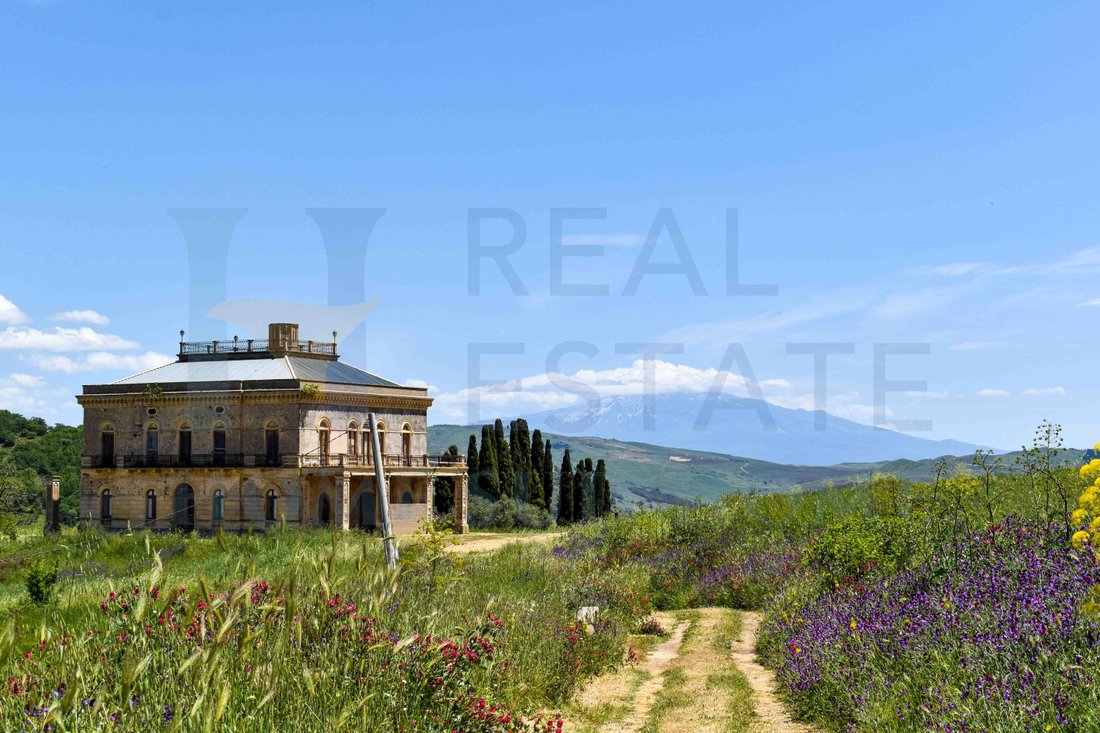 Villa in Nicosia, Sicily, Italy 2 - 15617128