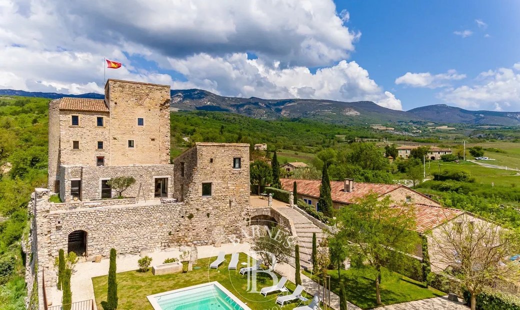 Barnes South Drôme Sumptuous Renovated Medieval Castle Panoramic View Swimming Pool