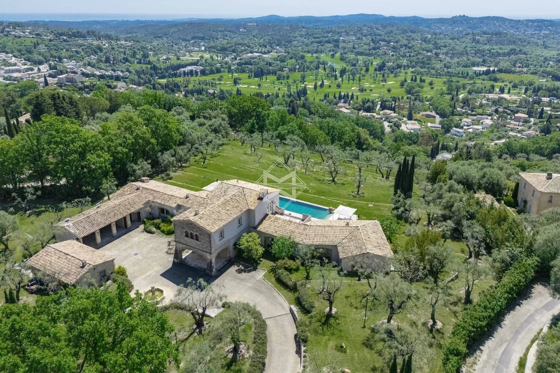 Villa in Châteauneuf-Grasse, Provence-Alpes-Côte d'Azur, France 5 - 14400988