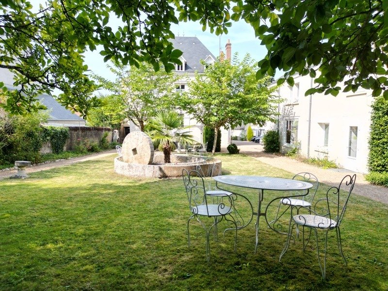 Whispers of the Loire: A Secluded Manor & Hidden Forest Retreat in Amboise