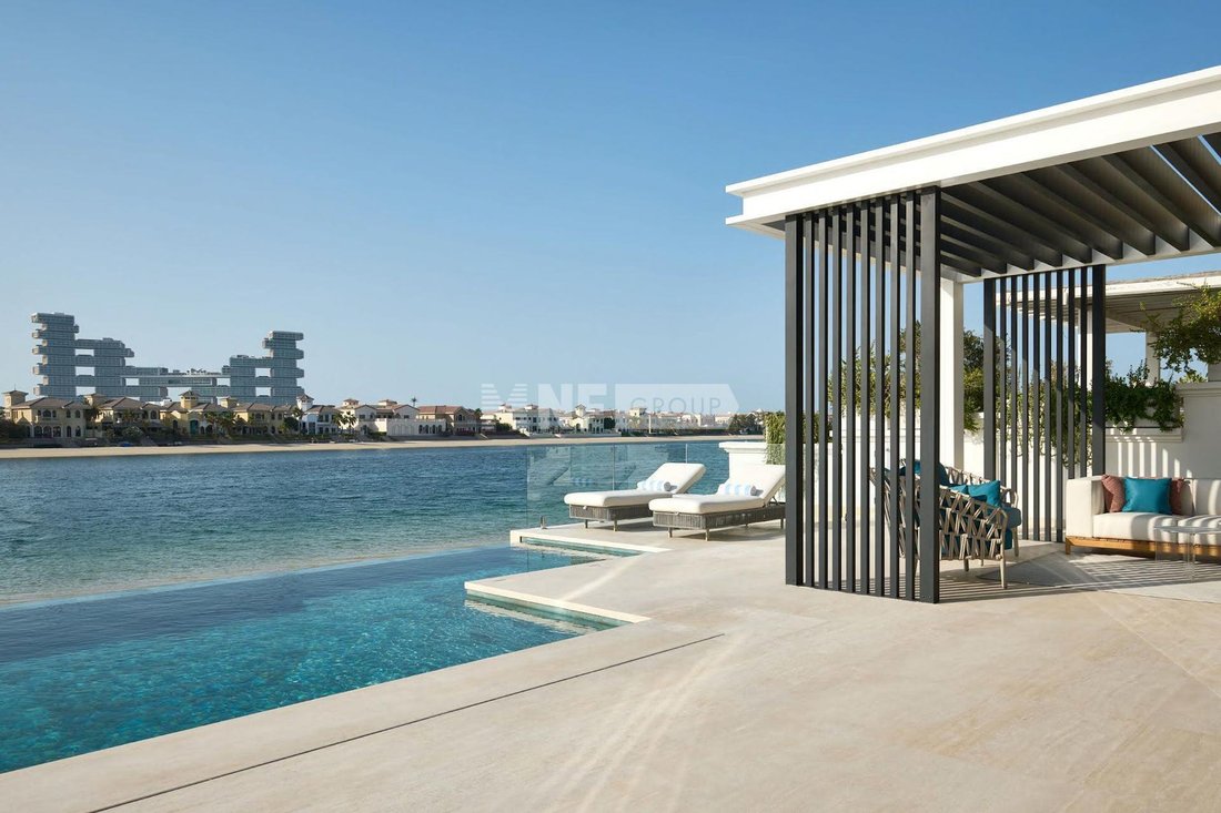 Villa in Palm Jumeirah, Dubai, United Arab Emirates 1 - 15619987