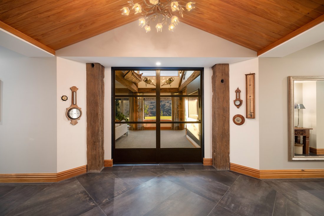 House in Queenstown, Otago, New Zealand 5 - 15620652