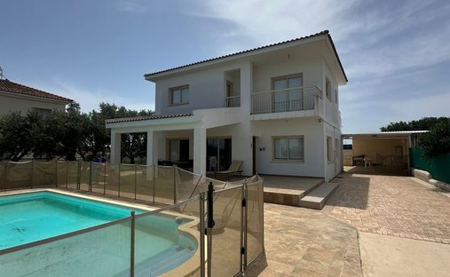 Villa à Paralímni, District de Famagouste, Chypre 1