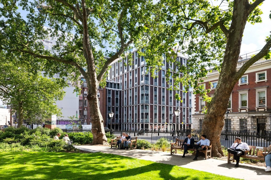 Apartment in Mayfair, Westminster, England 2 - 15618855