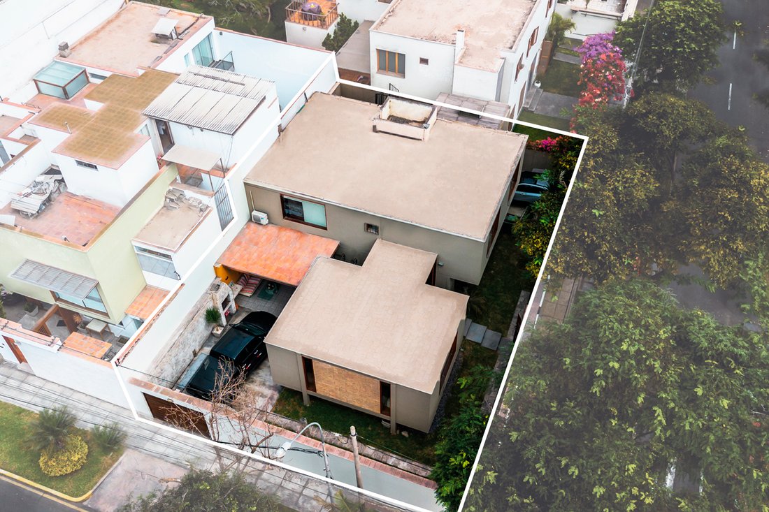 House in San Isidro, Metropolitan Municipality of Lima, Peru 2 - 15370743