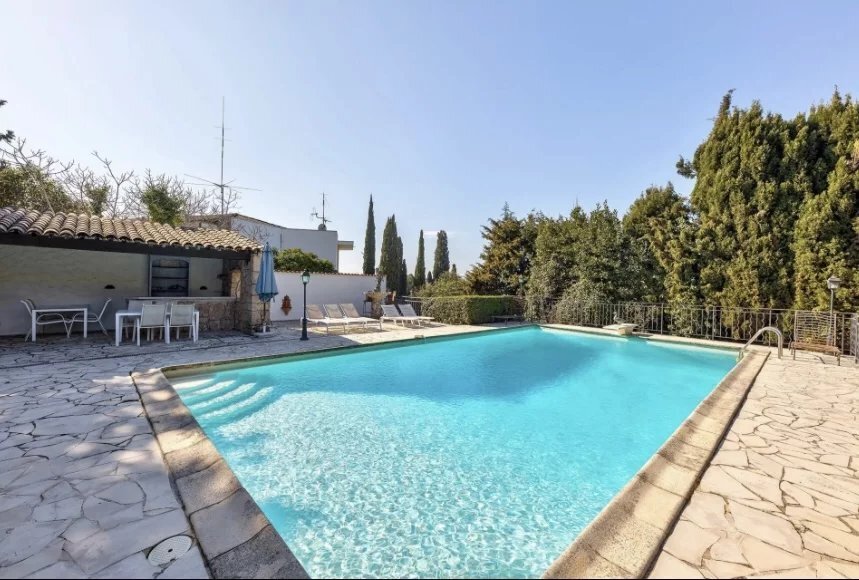 Villa in Mougins, Provence-Alpes-Côte d'Azur, France 1 - 15618687