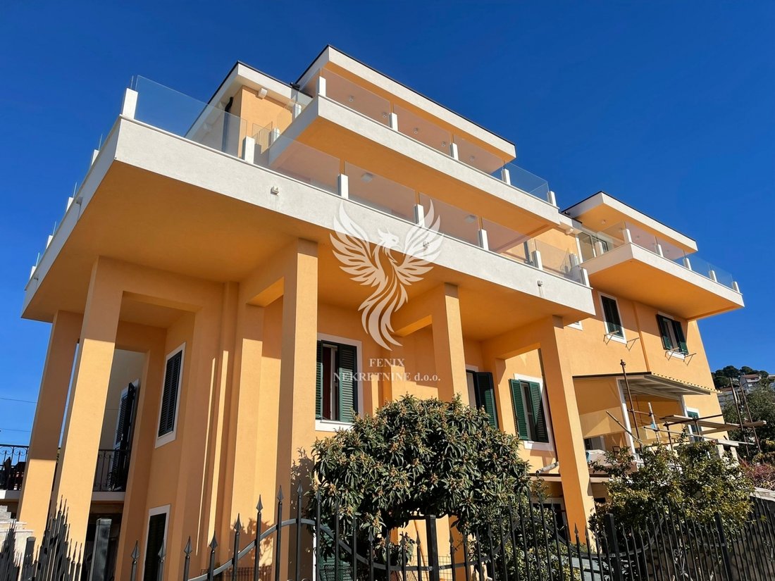 Apartment in Gradska cetvrt Grada, Sibenik, Sibenik-Knin County 3 - 15619133