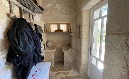 Castle for Sale in Montcaret, Nouvelle-Aquitaine, France