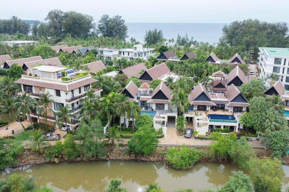 Villa in Choeng Thale, Phuket, Thailand 1 - 15620912
