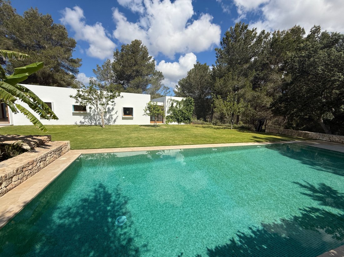 Villa in Santa Gertrudis de Fruitera, Santa Eularia des Riu, Balearic Islands 2 - 15618631