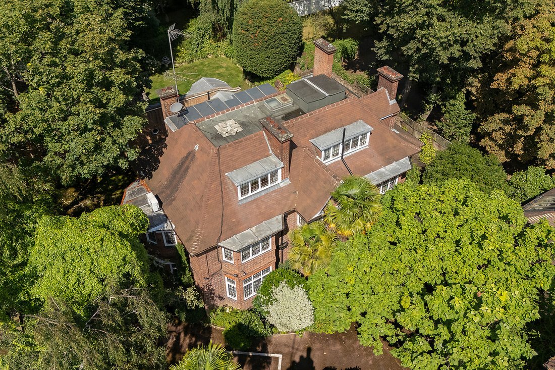 House in London, England, United Kingdom 2 - 15620124