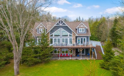 House in Huntsville, Ontario, Canada 1