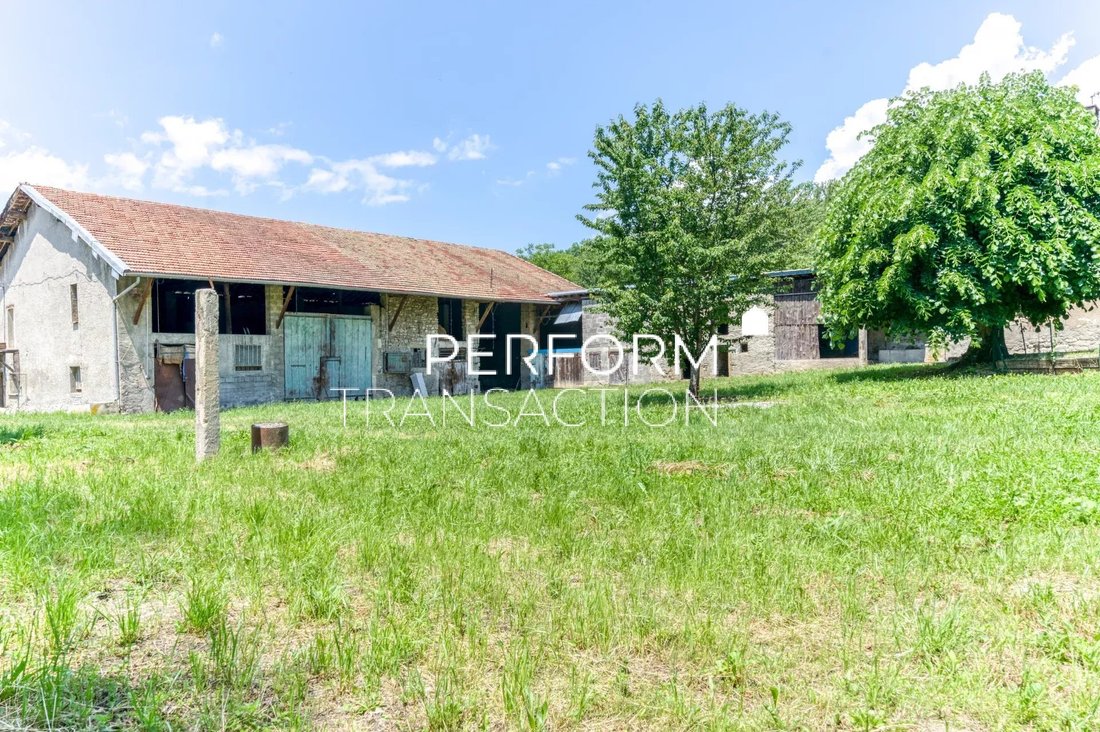 Farm Ranch in Herbeys, Auvergne-Rhône-Alpes, France 2 - 15618748