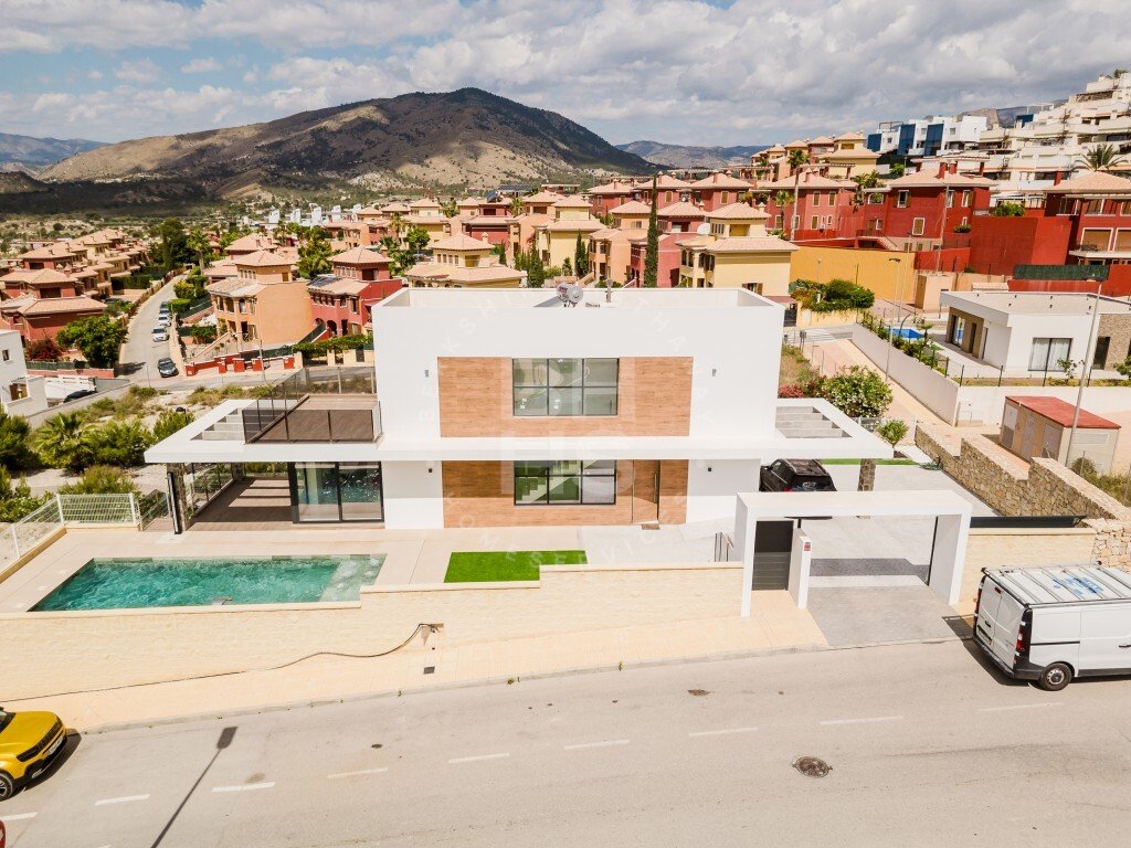 Villa in Finestrat, Valencian Community, Spain 2 - 15619996