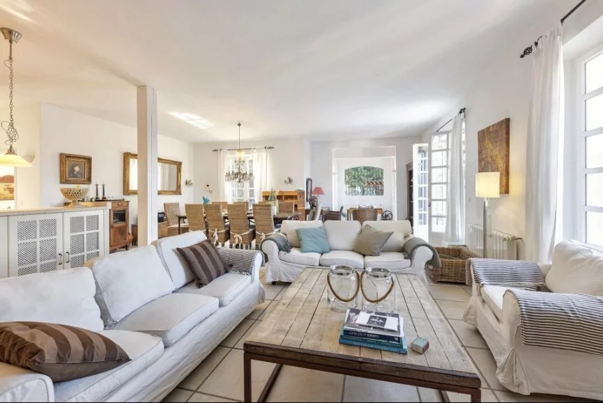 Villa in Mougins, Provence-Alpes-Côte d'Azur, France 2 - 15618687