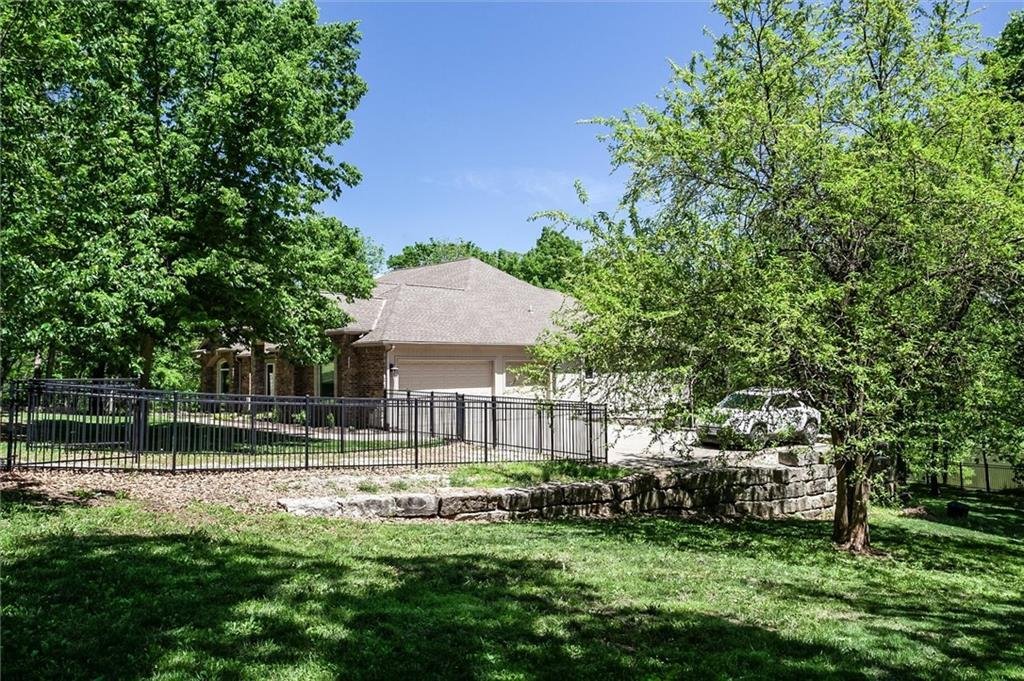 House in Bates City, Missouri, United States 4 - 15620467