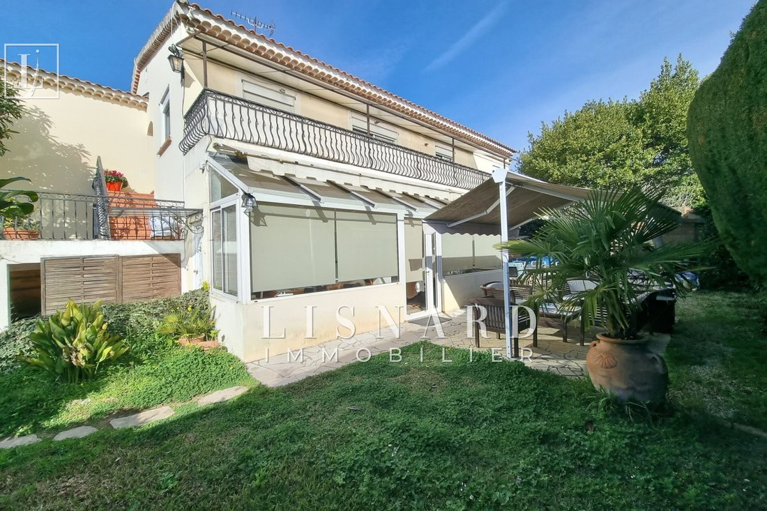 Villa in Mougins, Provence-Alpes-Côte d'Azur, France 3 - 15618909
