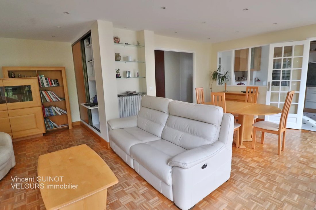 Apartment in Armagis, Saint-Germain-en-Laye, France 3 - 15618774