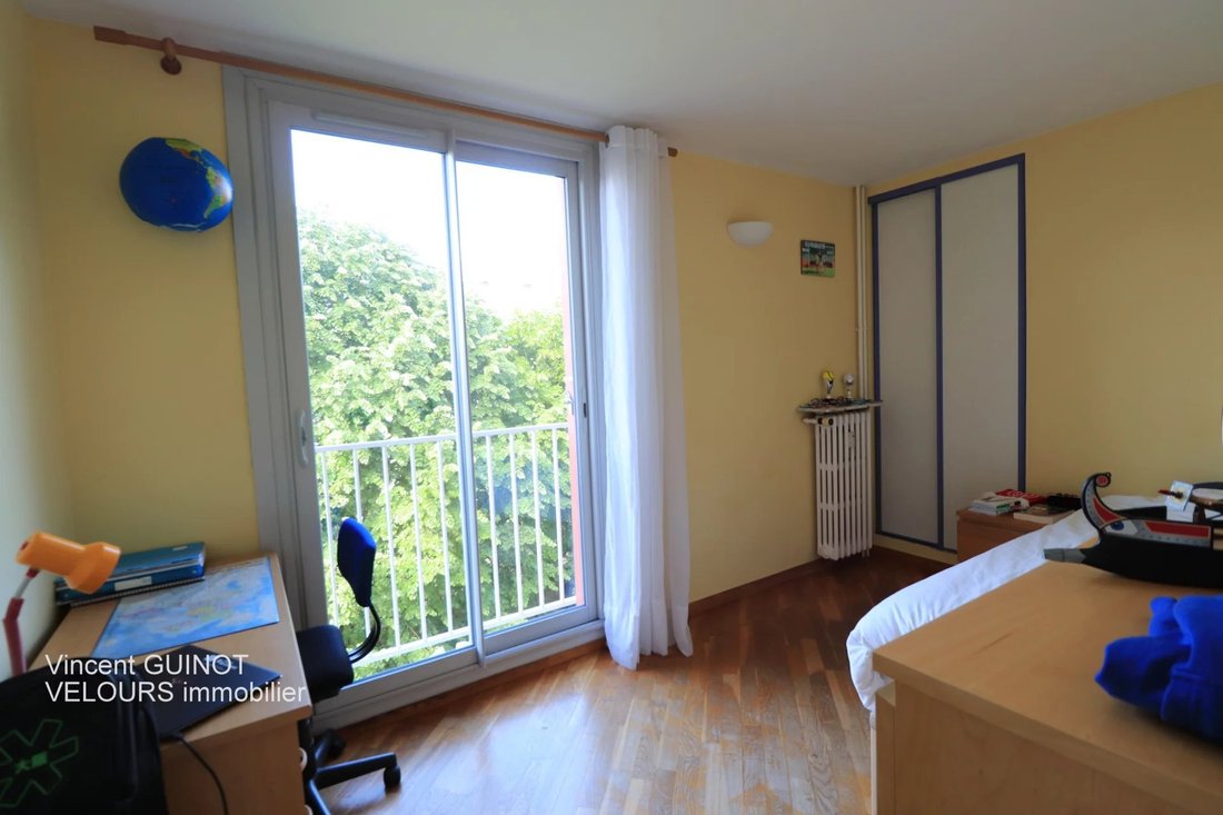 Apartment in Armagis, Saint-Germain-en-Laye, France 4 - 15618774