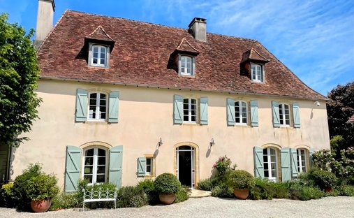 House in Sarrazac, Nouvelle-Aquitaine, France 1