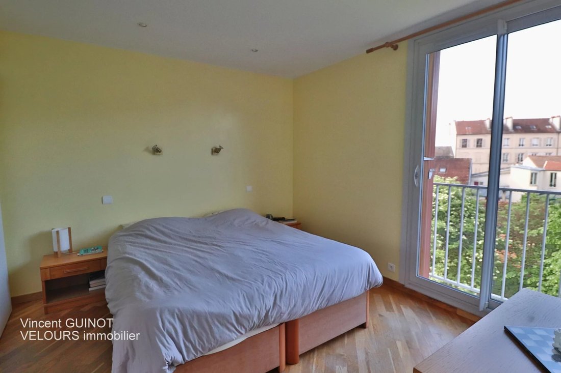 Apartment in Armagis, Saint-Germain-en-Laye, France 5 - 15618774