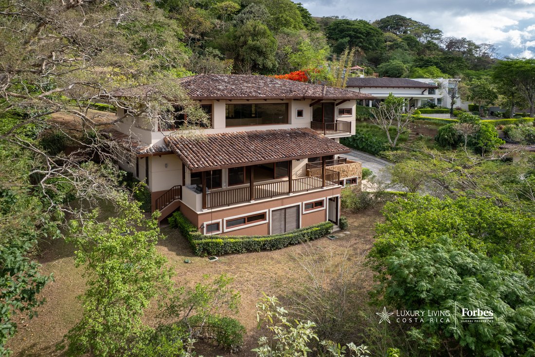 House in Santa Ana, San José Province, Costa Rica 1 - 15619900