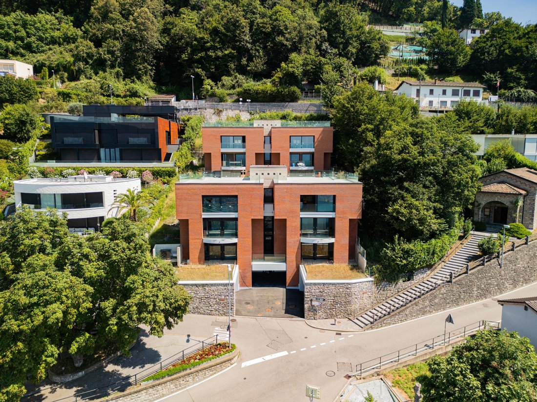 Villa in Lugano, Ticino, Switzerland 4 - 15621531