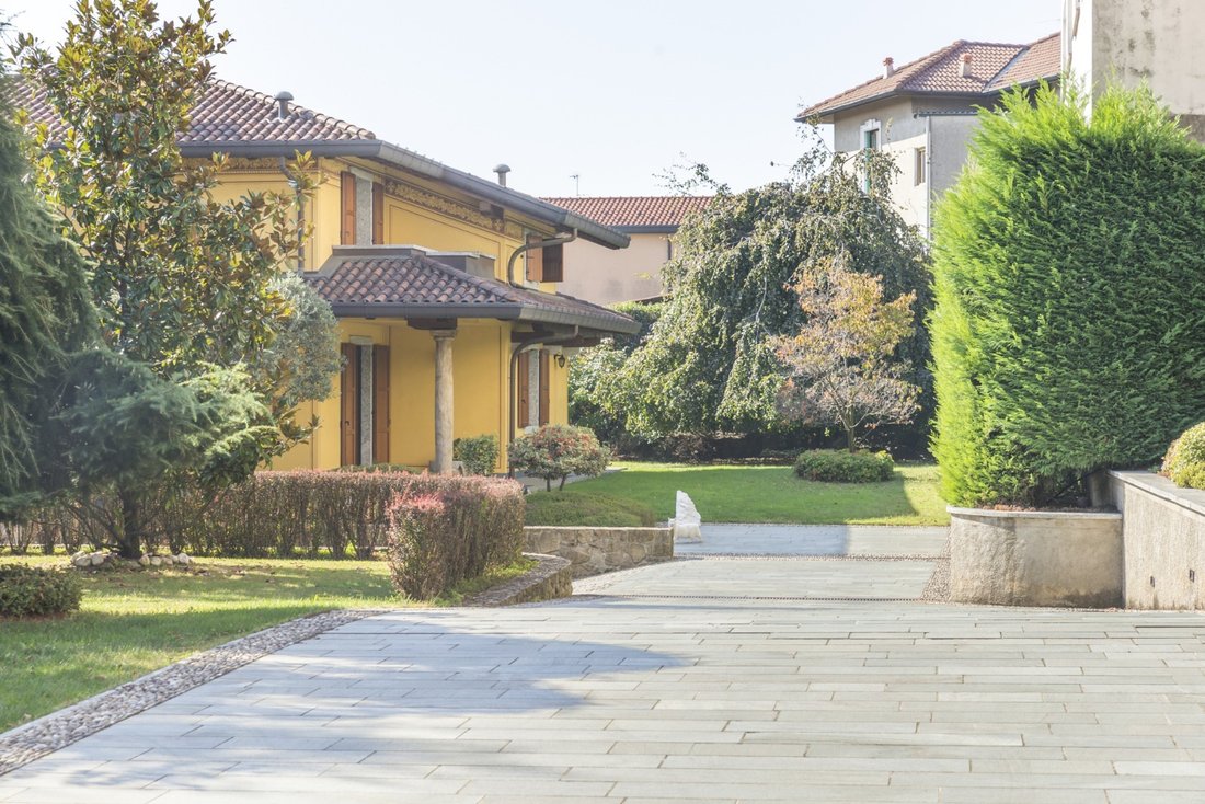 Villa in Center - Semi-Center, Cantu, Lombardy 3 - 15622117