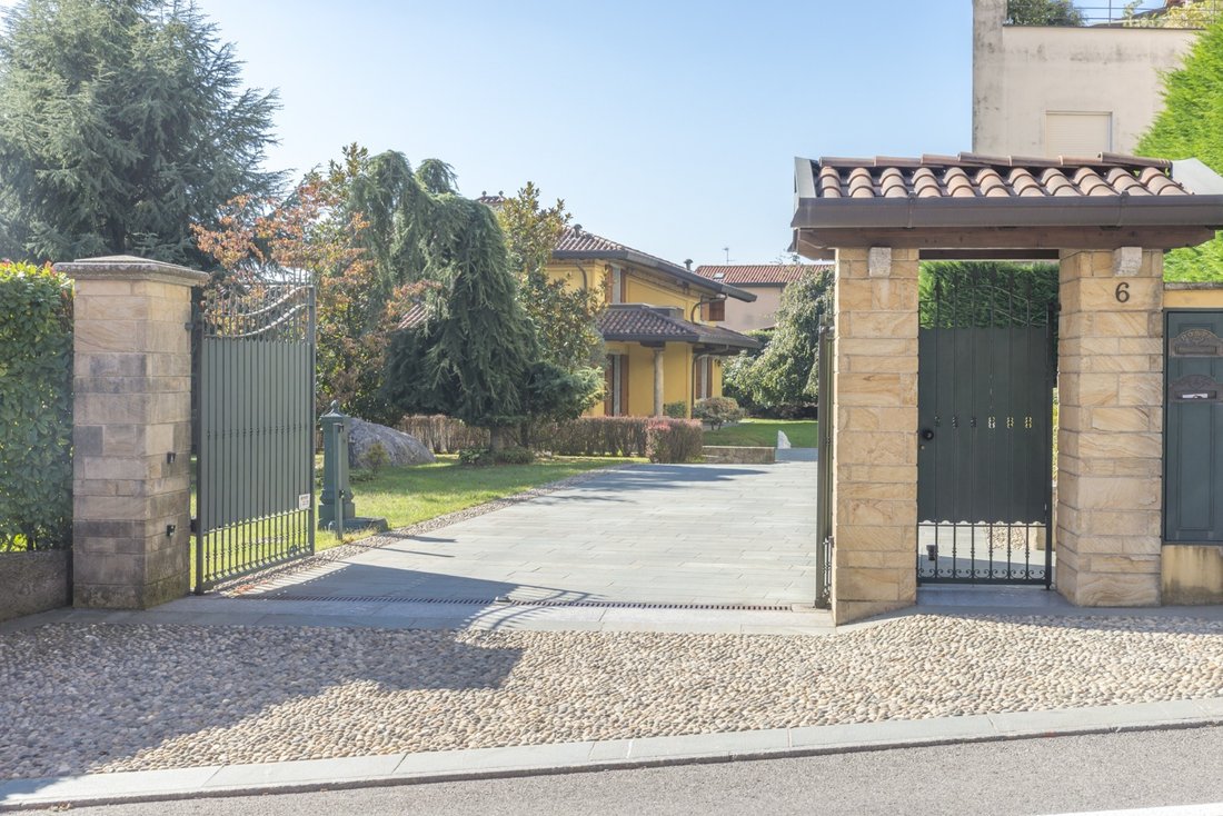 Villa in Center - Semi-Center, Cantu, Lombardy 4 - 15622117