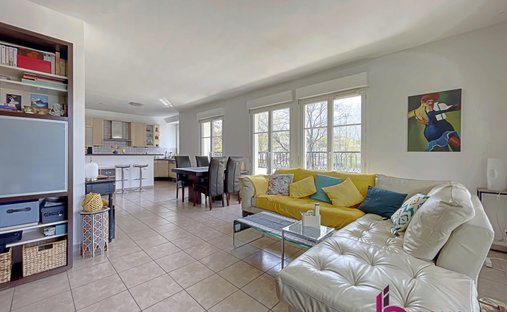 Apartment in Le Plessis-Robinson, Île-de-France, France 1