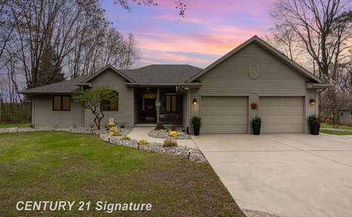 House in Midland, Michigan, United States 1