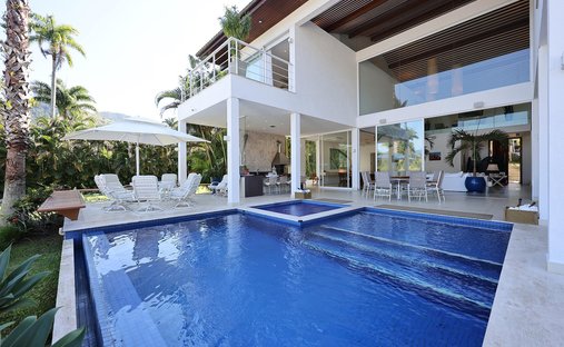 Maison à Cantagalo, Rio de Janeiro, Brésil 1