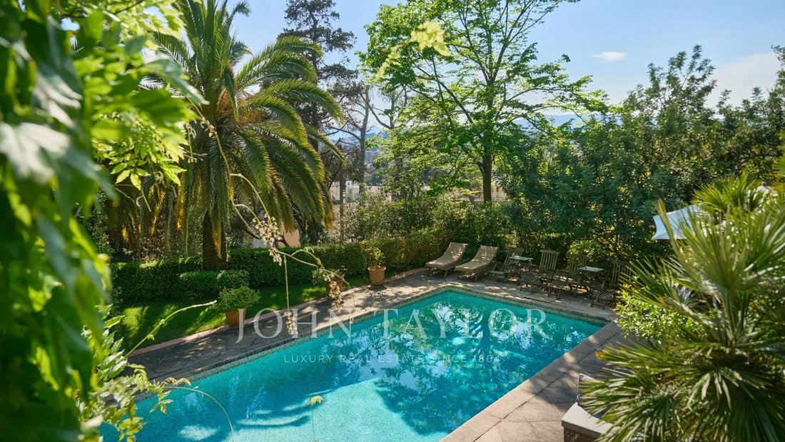 Villa in Cannes, Provence-Alpes-Côte d'Azur, France 3 - 15573491