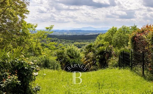 Castle for Sale in Peyrehorade, Nouvelle-Aquitaine, France
