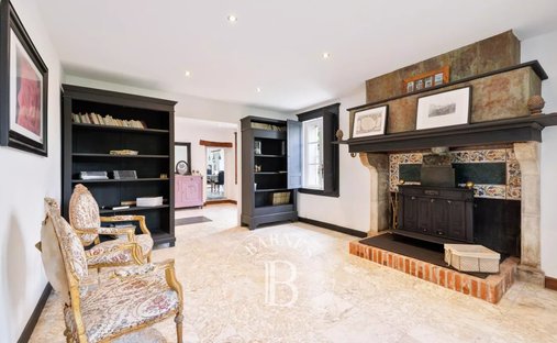 Castle for Sale in Peyrehorade, Nouvelle-Aquitaine, France