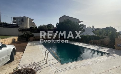 Casa a Palea Fokea, Attica, Grecia 1
