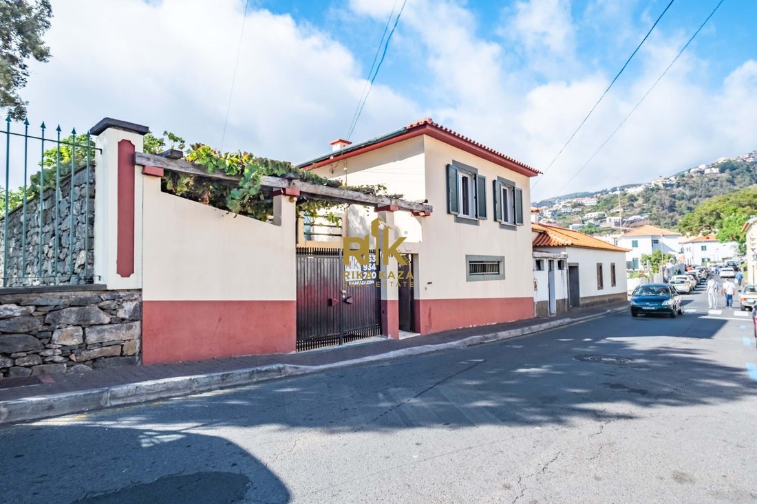 Villa in Santa Cruz, Autonome Region Madeira, Portugal 1 - 15623598