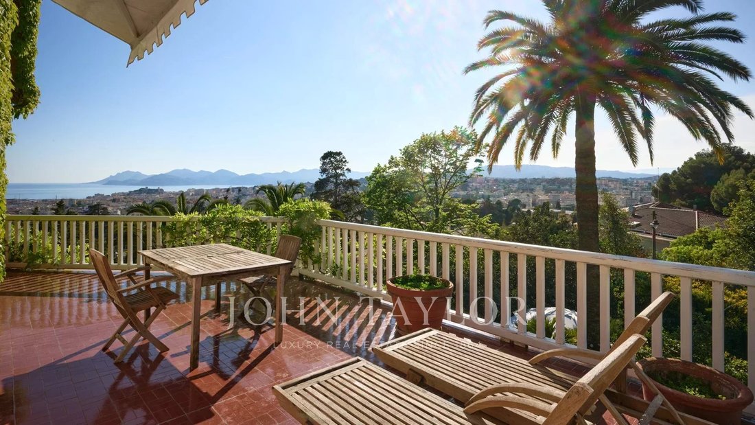 Villa in Cannes, Provence-Alpes-Côte d'Azur, France 4 - 15573491